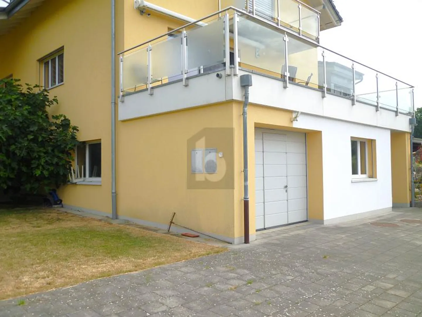 SPAZIO PROFESSIONALE CALMO E NUOVO - Foto 1 di 6