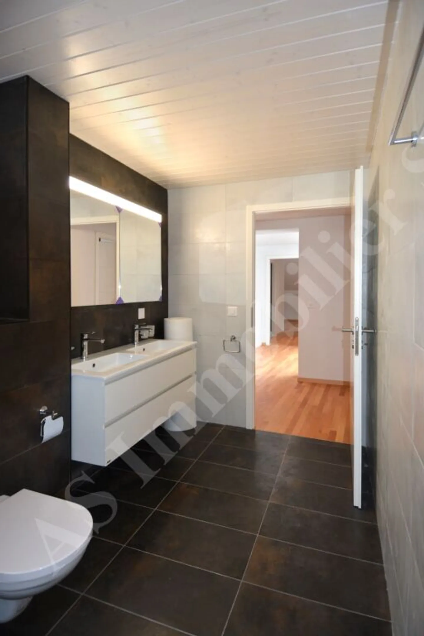 Magnificent 5-room duplex in a villa with 2 apartments - Photo 13 of 13