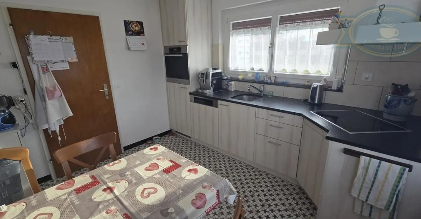 Charmante Maison Familiale avec Garage - Photo 7 sur 13
