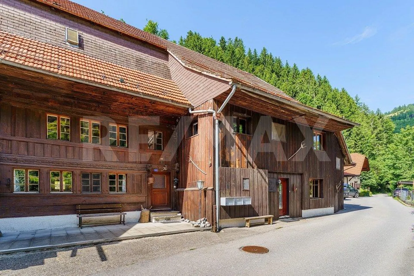 Vivere gratuitamente? Possibile in questa fattoria con 2 appartamenti! - Foto 10 di 13