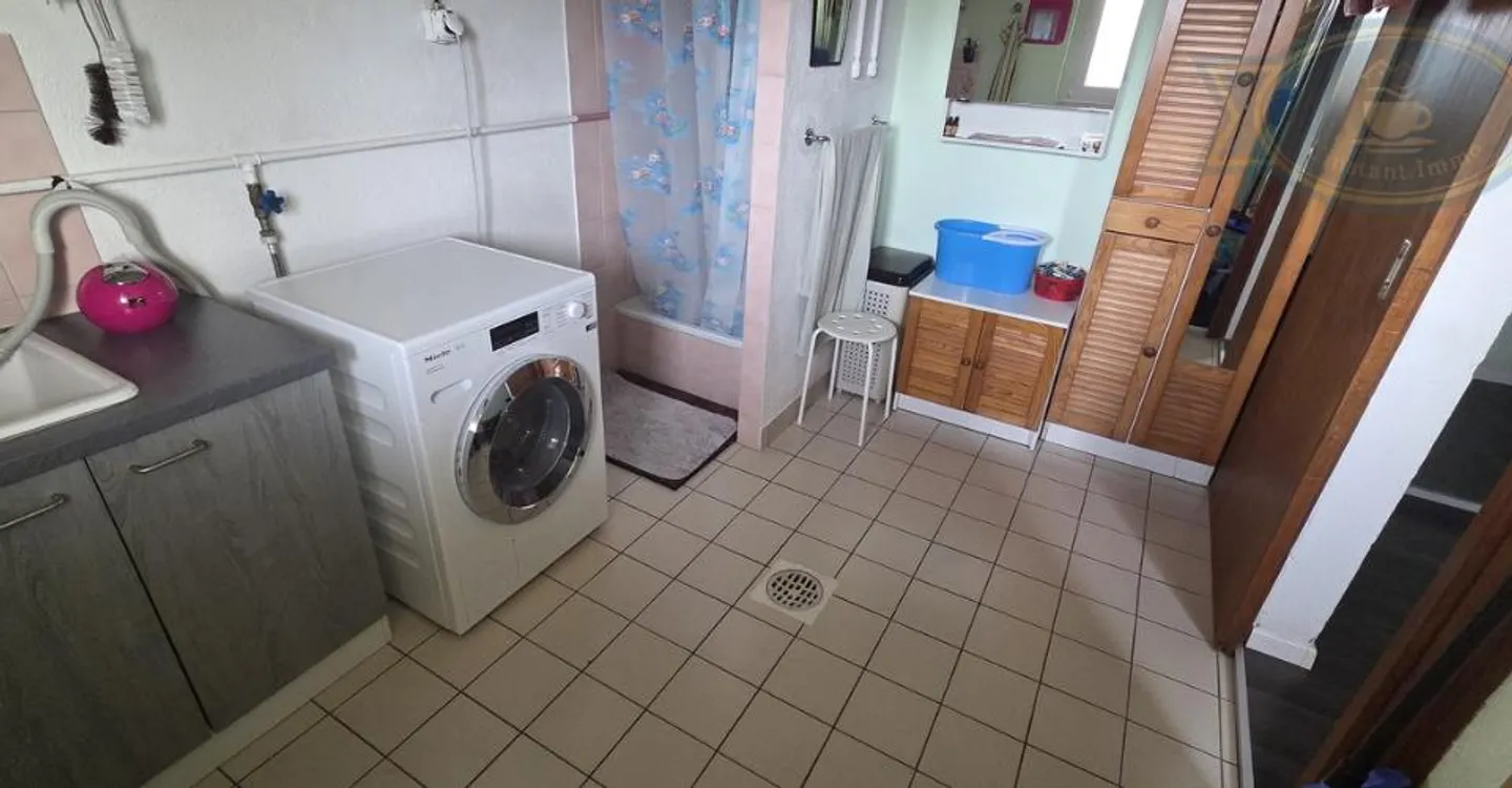 Charmante Maison Familiale avec Garage - Photo 10 sur 13