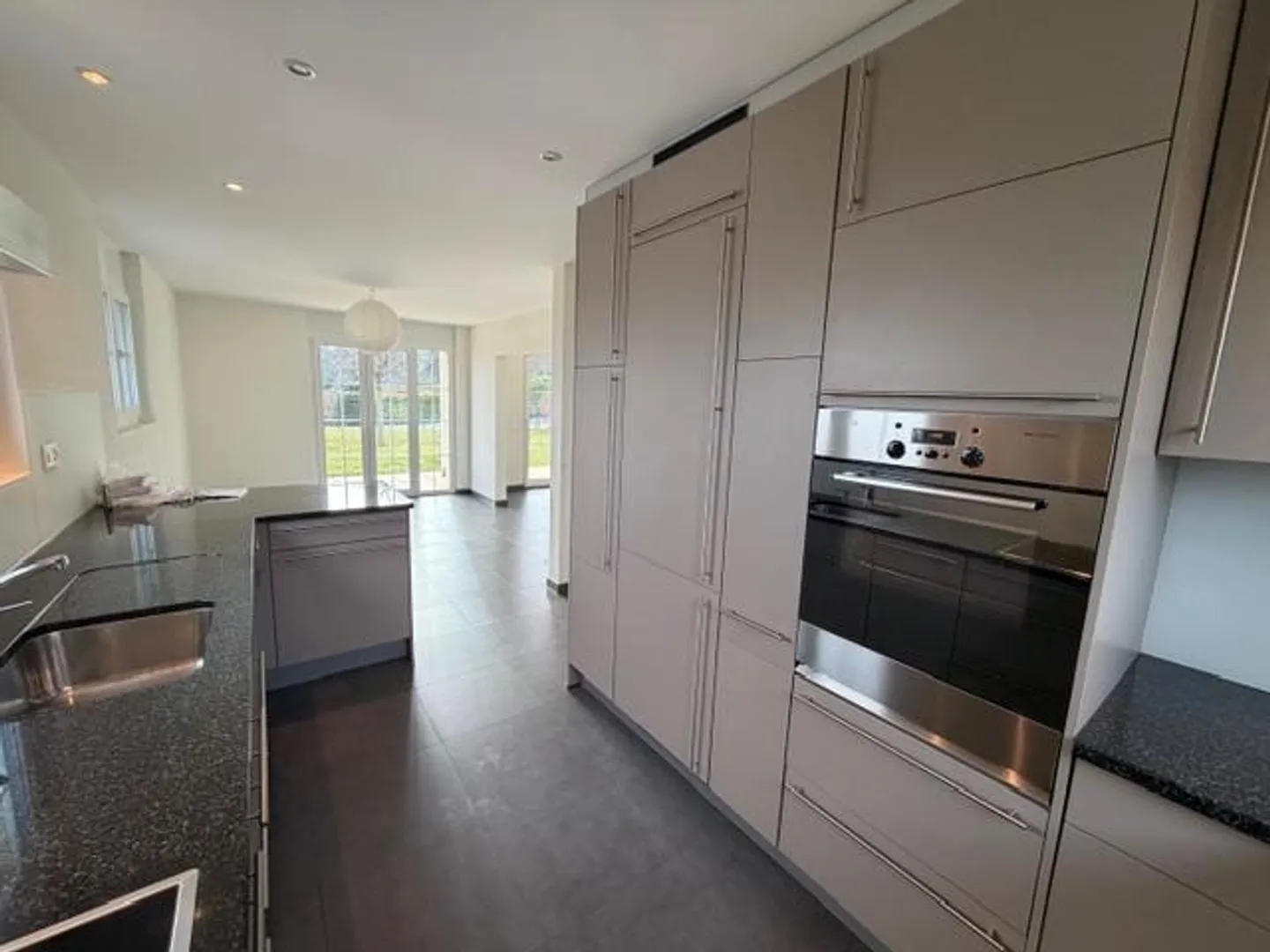 VILLA 6.5 ZIMMER - IN DEN WEINBERGEN - SEEBLICK - GILLY - Foto 7 von 13