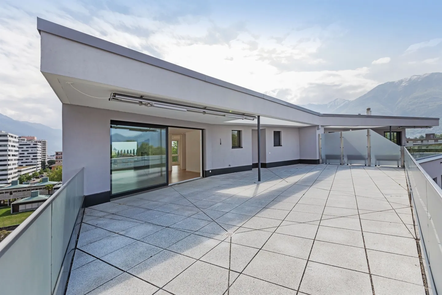 Résidence Laville : splendide penthouse au centre de Locarno - Photo 2 sur 11