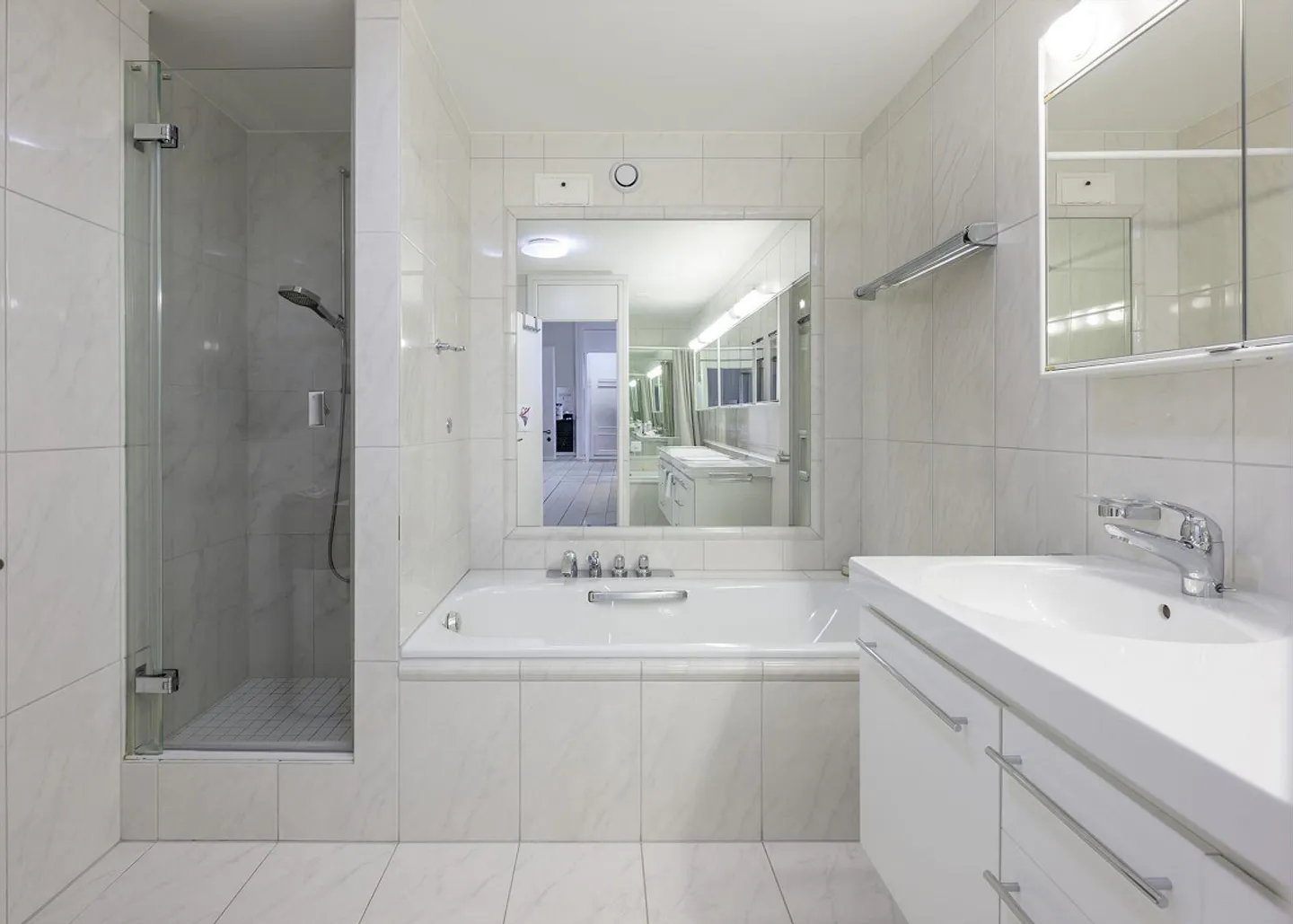 Résidence exclusive à côté de l'Hôtel Dolder Grand - Photo 3 sur 8