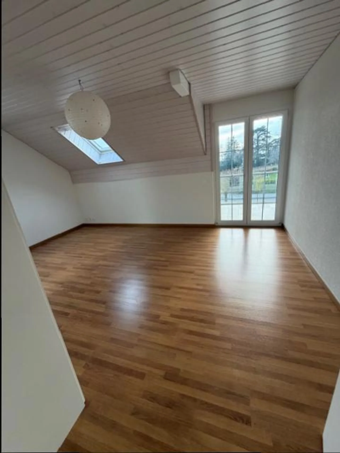 VILLA 6.5 ZIMMER - IN DEN WEINBERGEN - SEEBLICK - GILLY - Foto 10 von 13