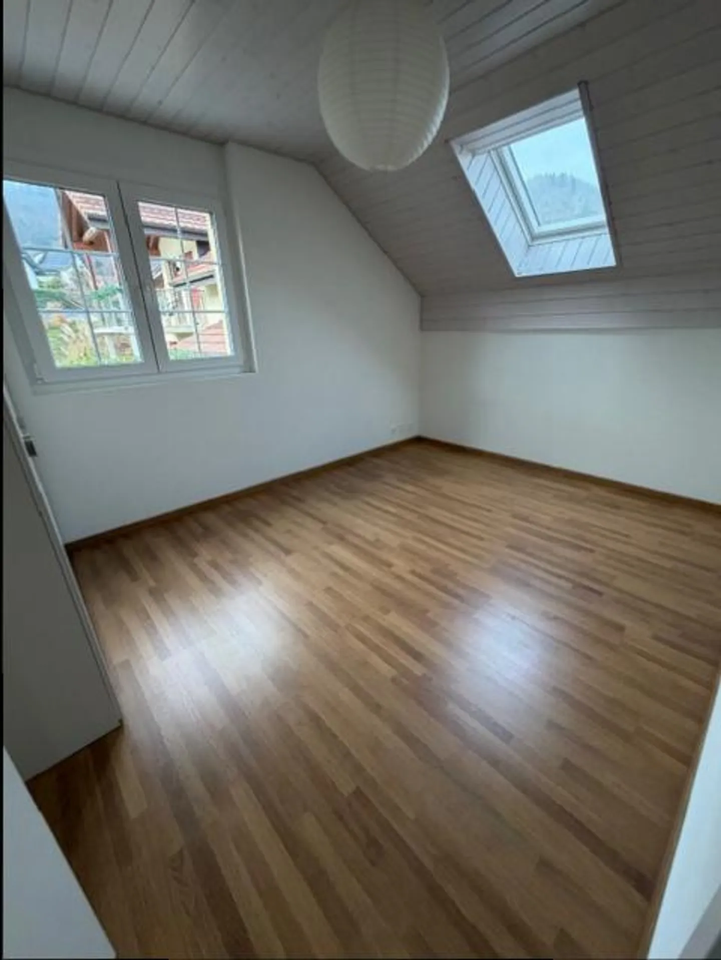 VILLA 6.5 ZIMMER - IN DEN WEINBERGEN - SEEBLICK - GILLY - Foto 12 von 13