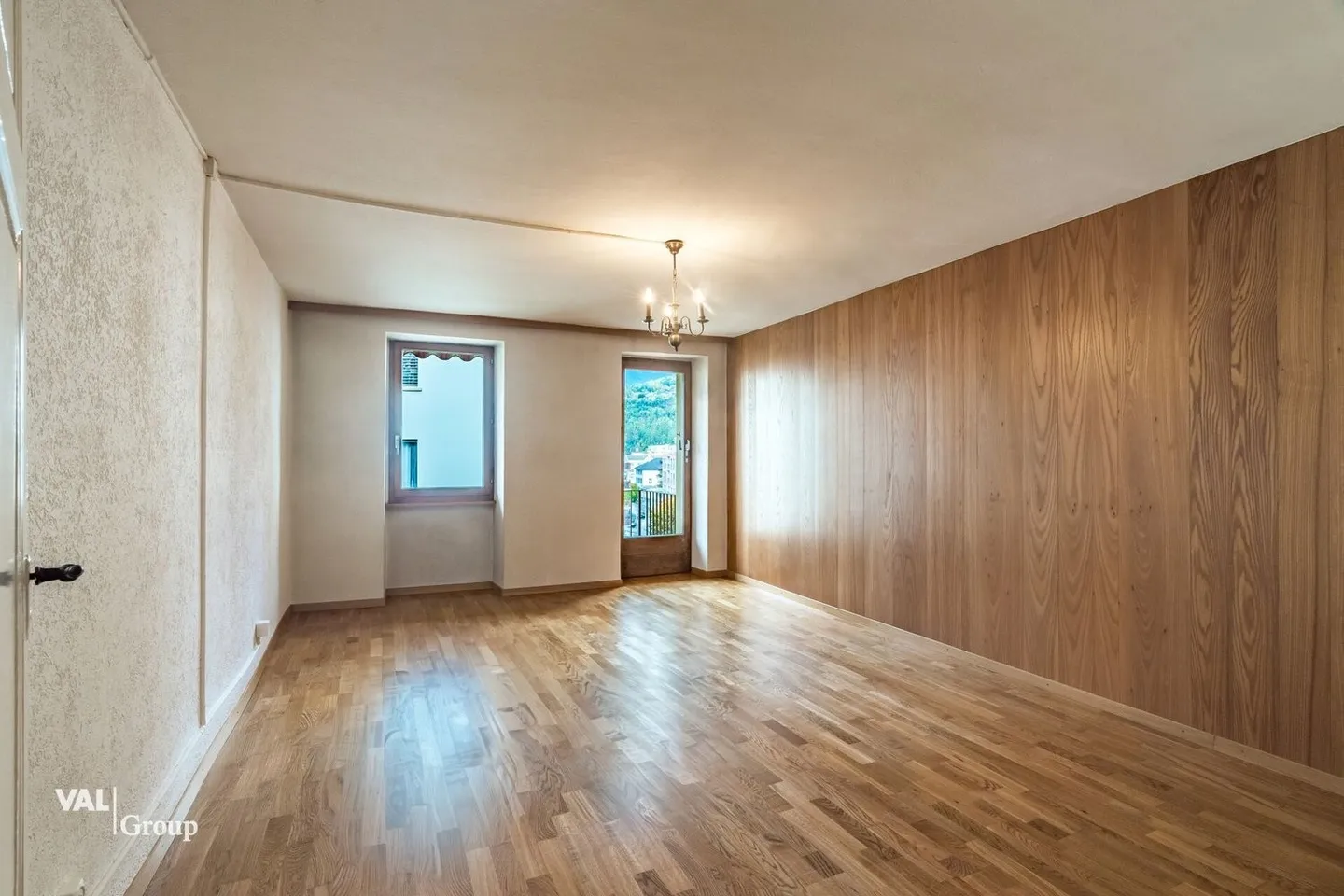 Nostalgie trifft Potenzial: Grosszügige 4.5 Zimmer-Wohnung mit Seele - Foto 7 von 13