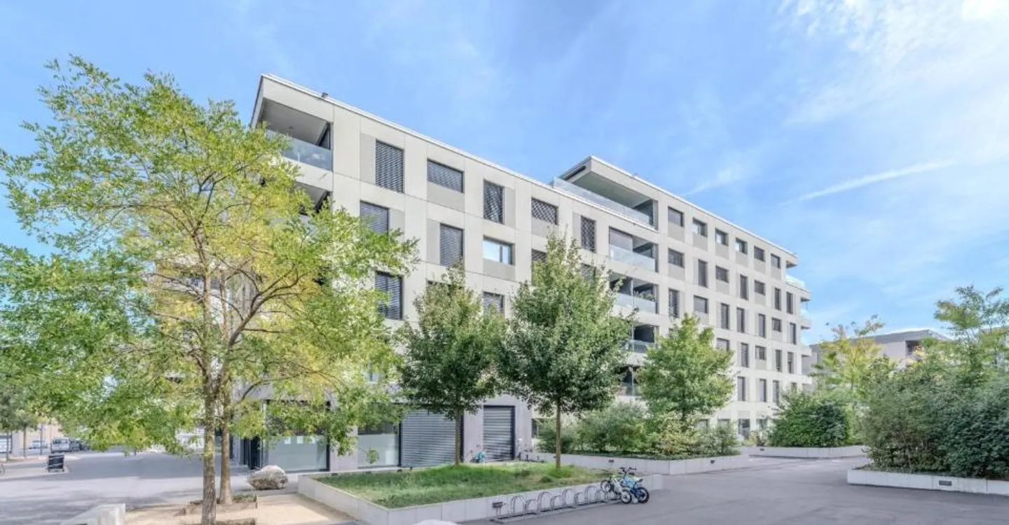 Appartement moderne avec loggia - Photo 2 sur 11