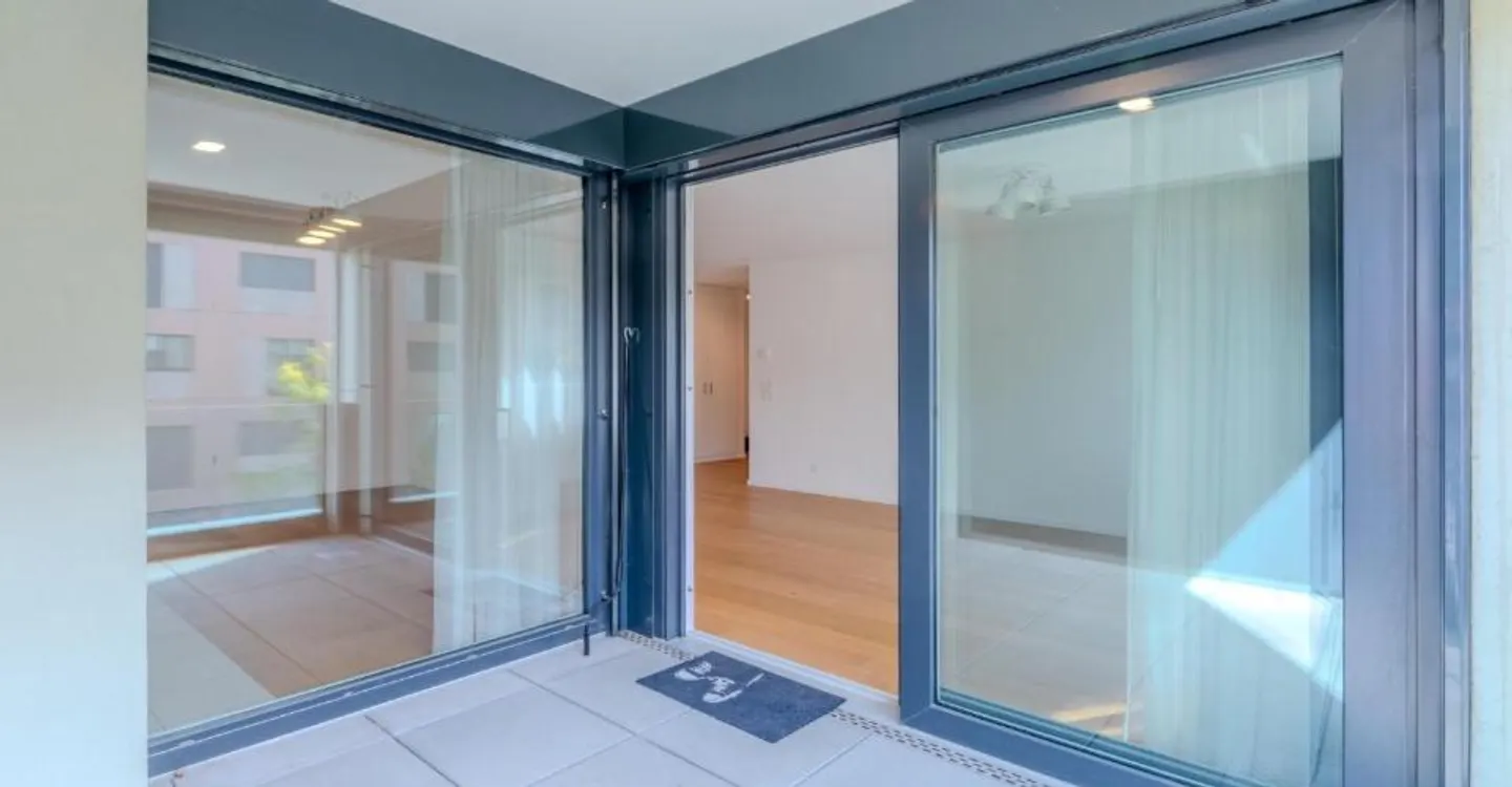 Appartement moderne avec loggia - Photo 3 sur 11
