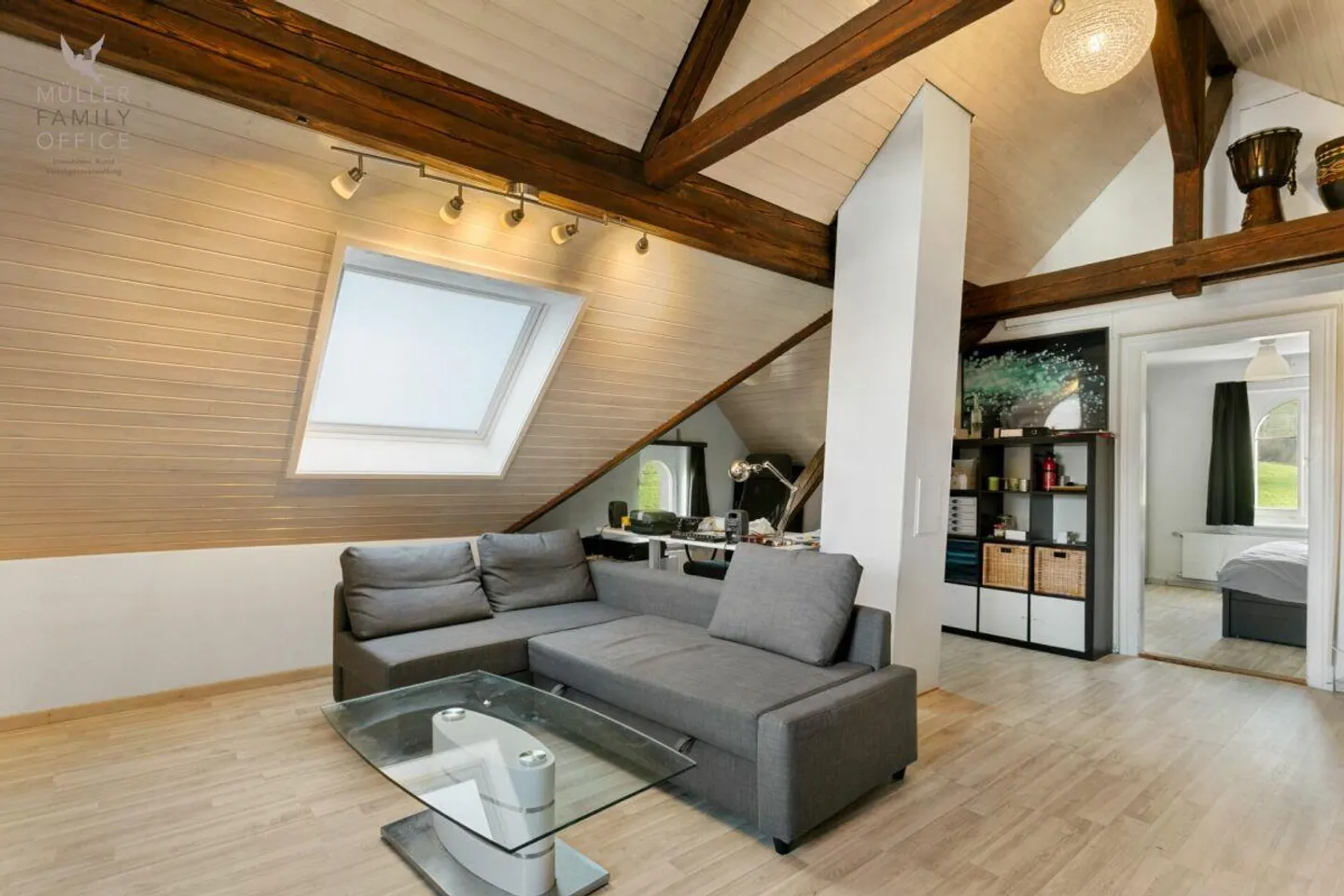 Straordinaria casa unifamiliare (ex chiesetta) in una posizione tranquilla con grande potenziale di sviluppo (casa multigenerazionale possibile) - Foto 12 di 13