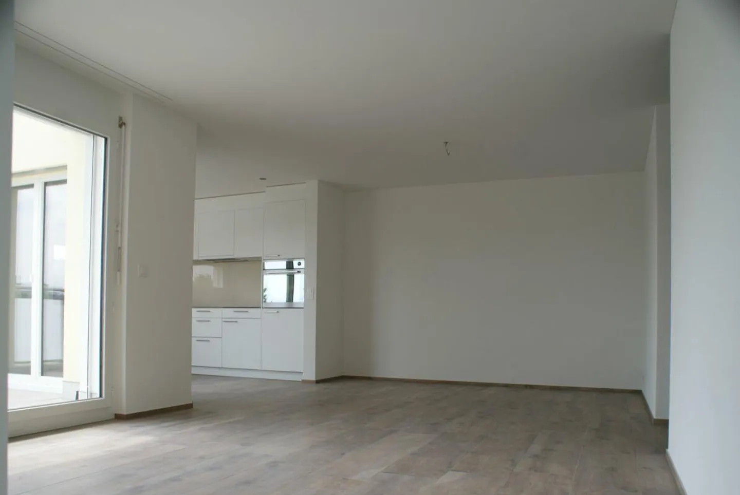 Appartement sous les combles calme de 3,5 pièces avec terrasse ensoleillée de 20m2 - Photo 11 sur 13