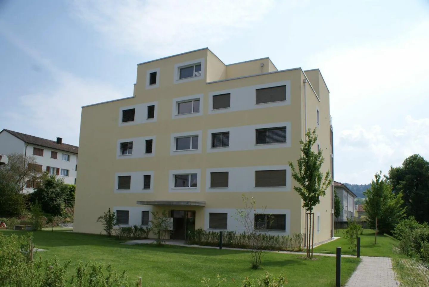 Appartement sous les combles calme de 3,5 pièces avec terrasse ensoleillée de 20m2 - Photo 12 sur 13