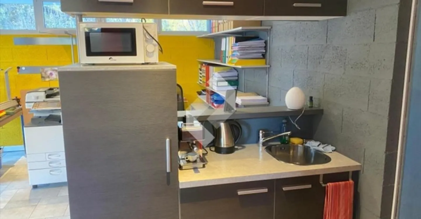 Office - Photo 3 of 13