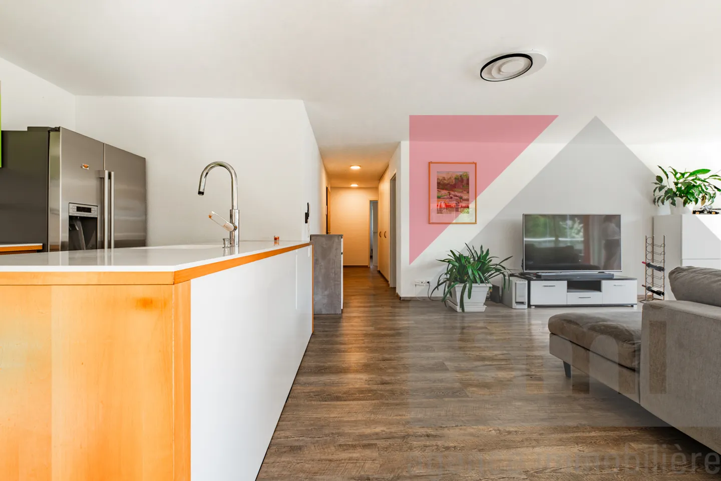 Objet rare : Magnifique appartement de 5,5 pièces au cœur de Bulle - Photo 2 sur 15