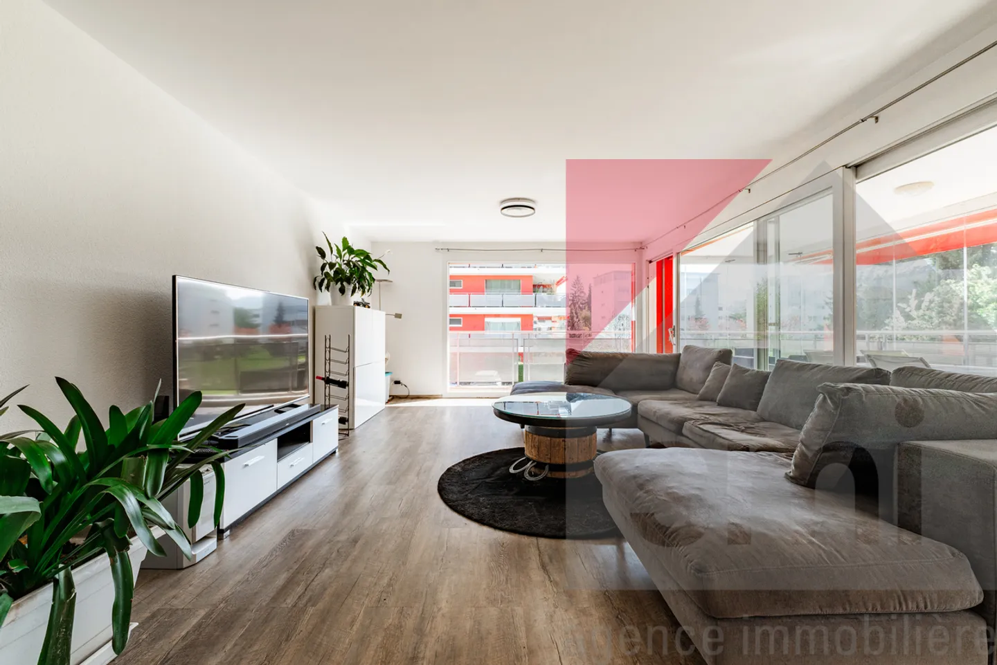 Objet rare : Magnifique appartement de 5,5 pièces au cœur de Bulle - Photo 4 sur 15