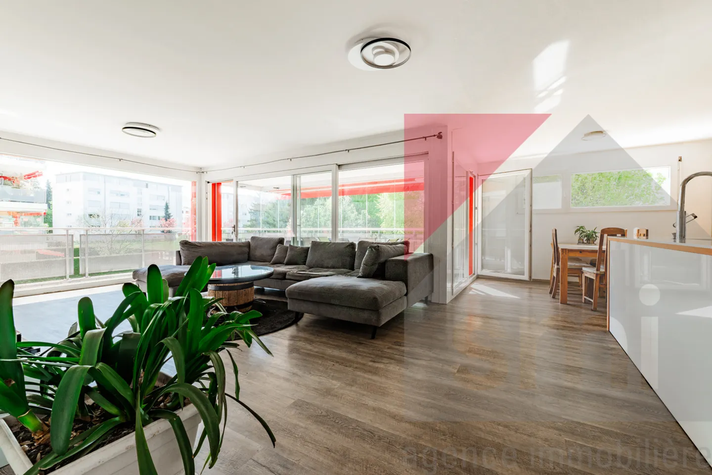 Objet rare : Magnifique appartement de 5,5 pièces au cœur de Bulle - Photo 5 sur 15