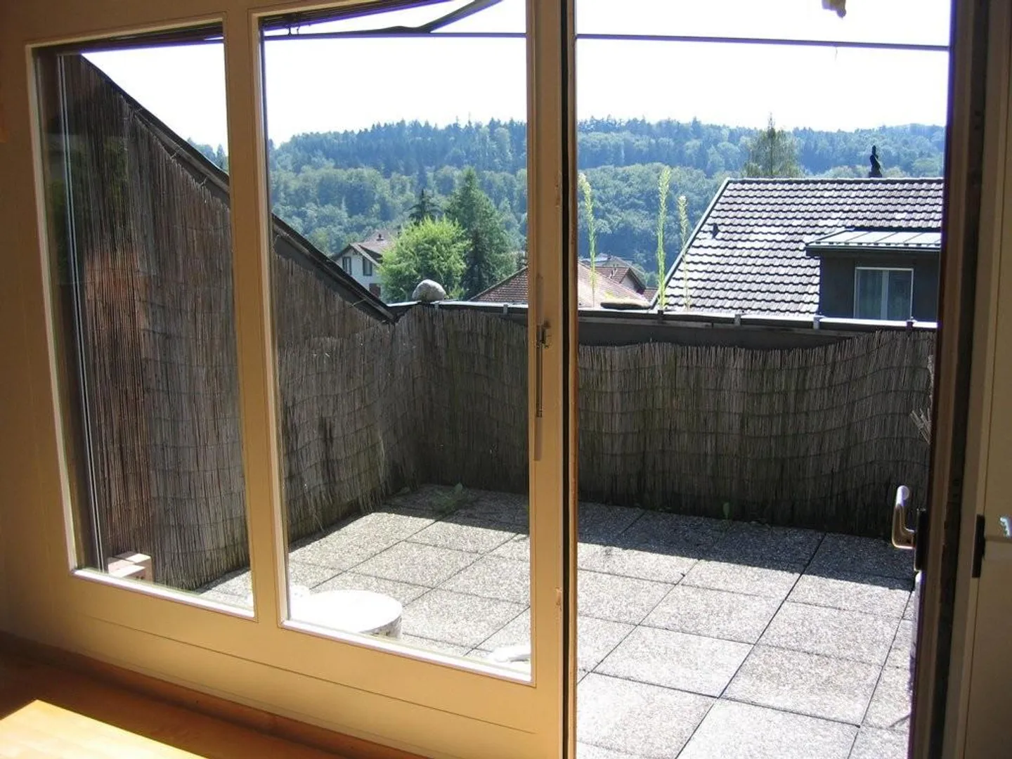 Charmantes Bijou im Grünen - 1.5-Zimmer-Wohnung mit Dachsitzplatz - Foto 5 von 6