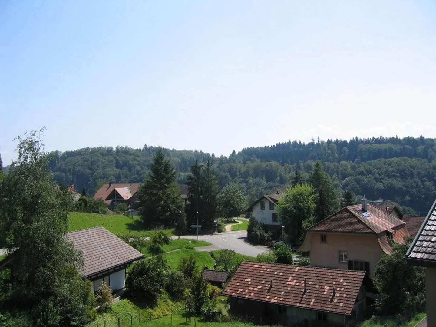 Charmantes Bijou im Grünen - 1.5-Zimmer-Wohnung mit Dachsitzplatz - Foto 6 von 6