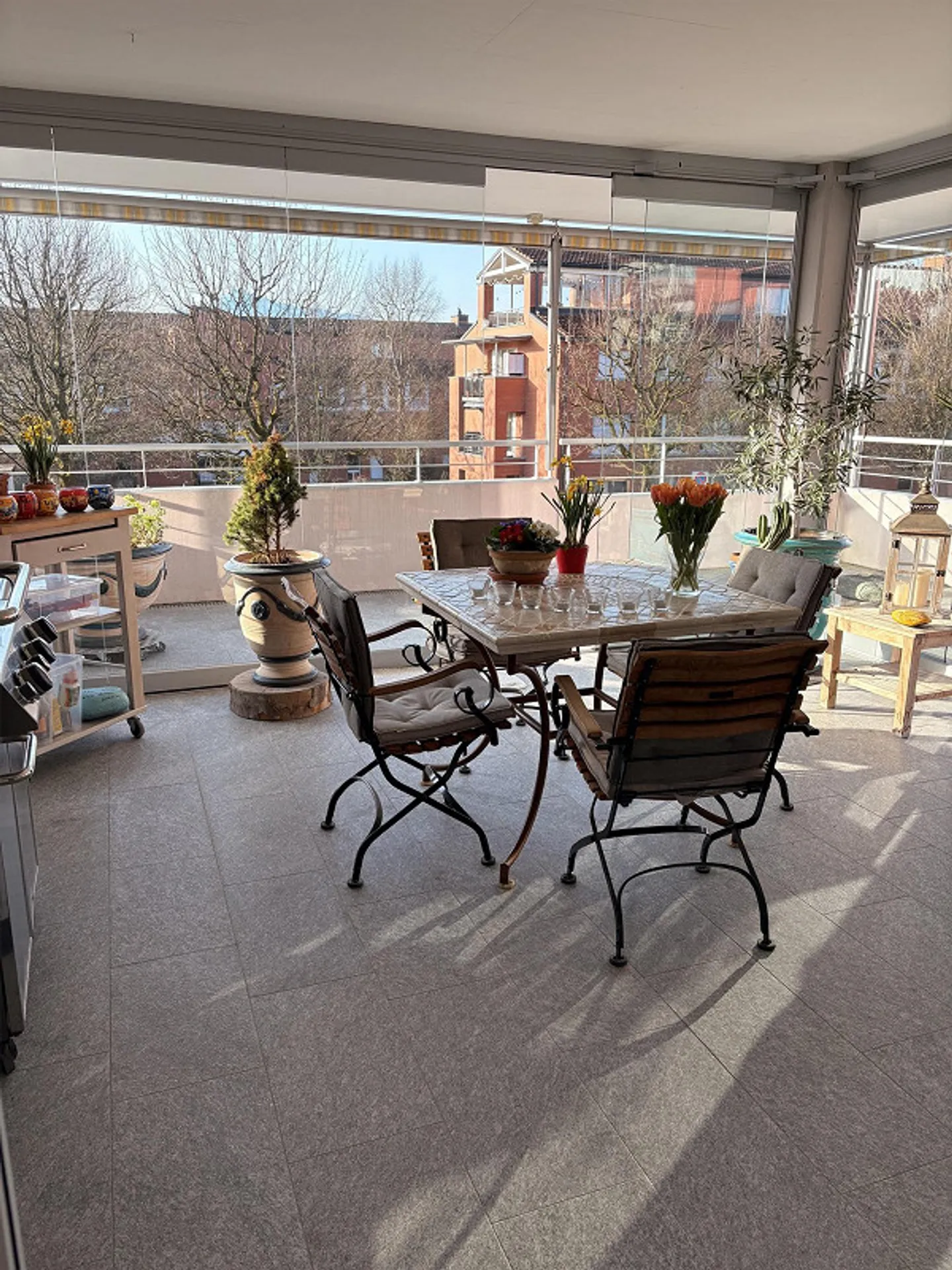 Appartement lumineux de 4,5 pièces dans un quartier calme à Steinhausen - Photo 5 sur 16