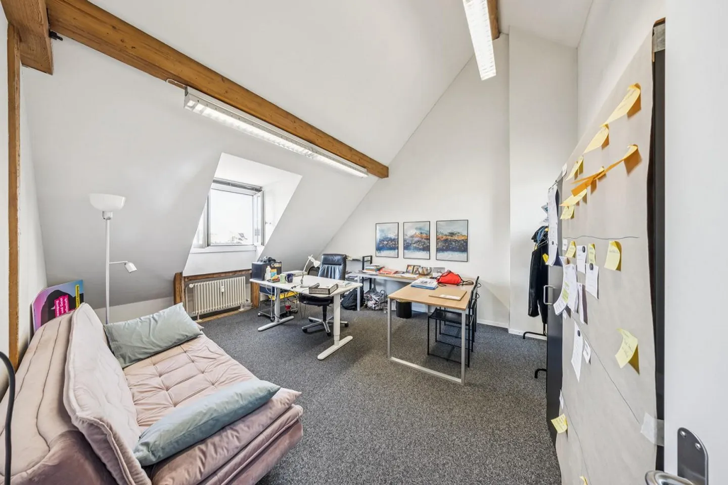 Office space with over 600m² of usable area in the city center - Photo 4 of 13
