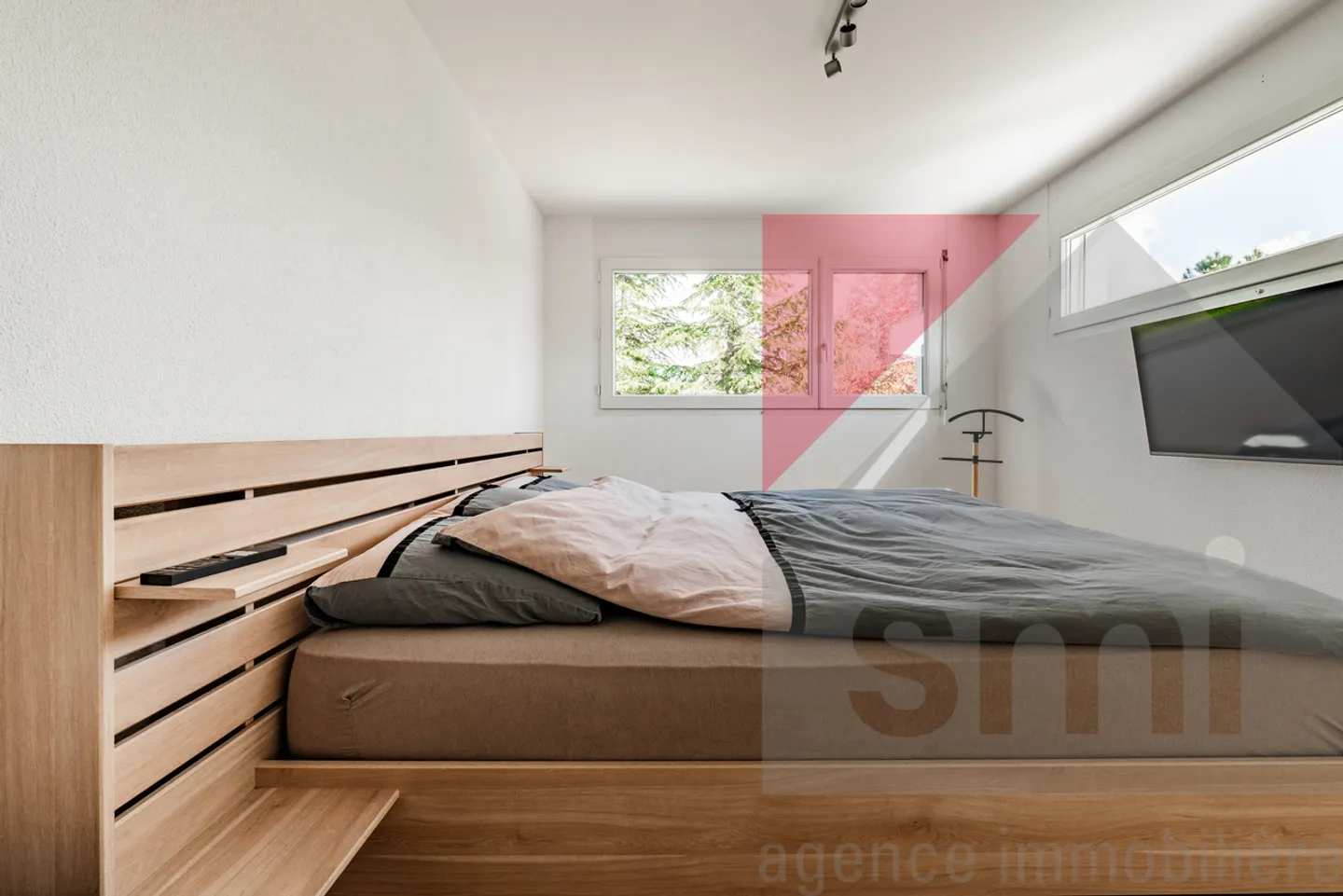 Objet rare : Magnifique appartement de 5,5 pièces au cœur de Bulle - Photo 9 sur 15