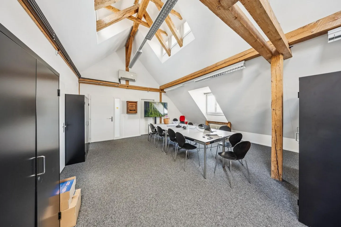 Office space with over 600m² of usable area in the city center - Photo 6 of 13