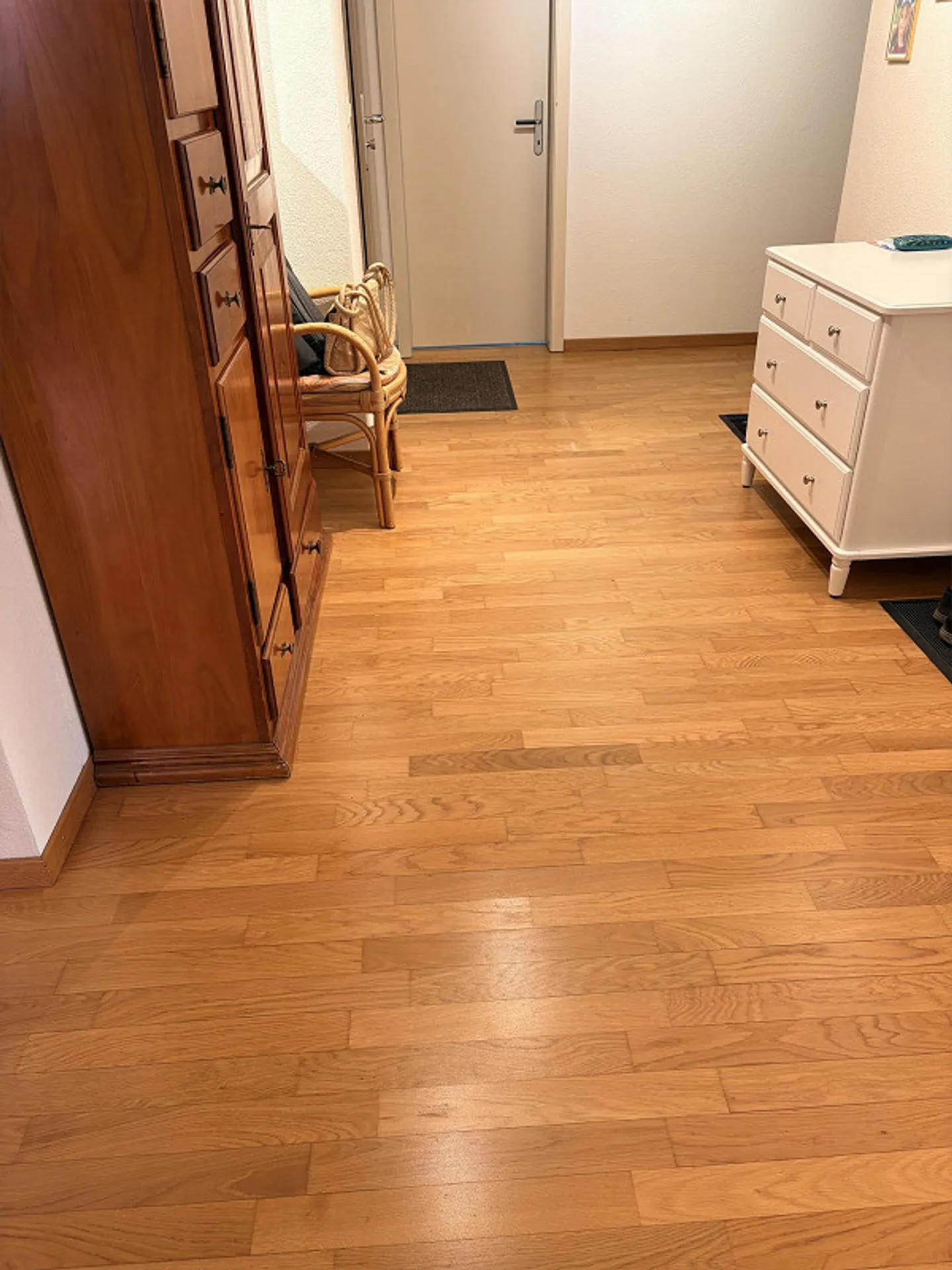 Appartement lumineux de 4,5 pièces dans un quartier calme à Steinhausen - Photo 11 sur 16