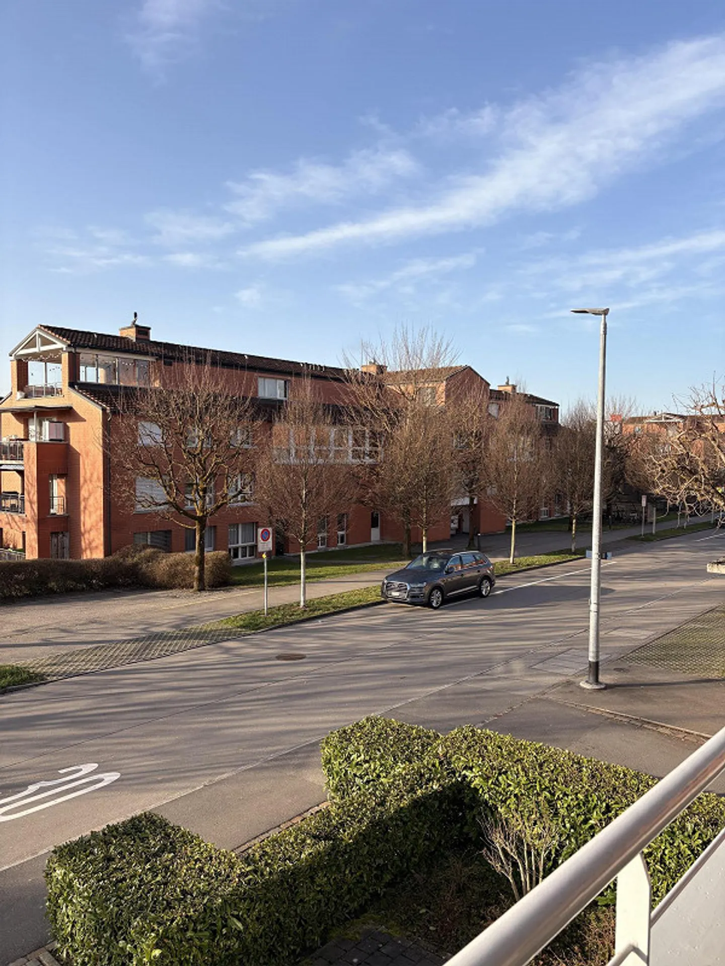 Appartement lumineux de 4,5 pièces dans un quartier calme à Steinhausen - Photo 16 sur 16