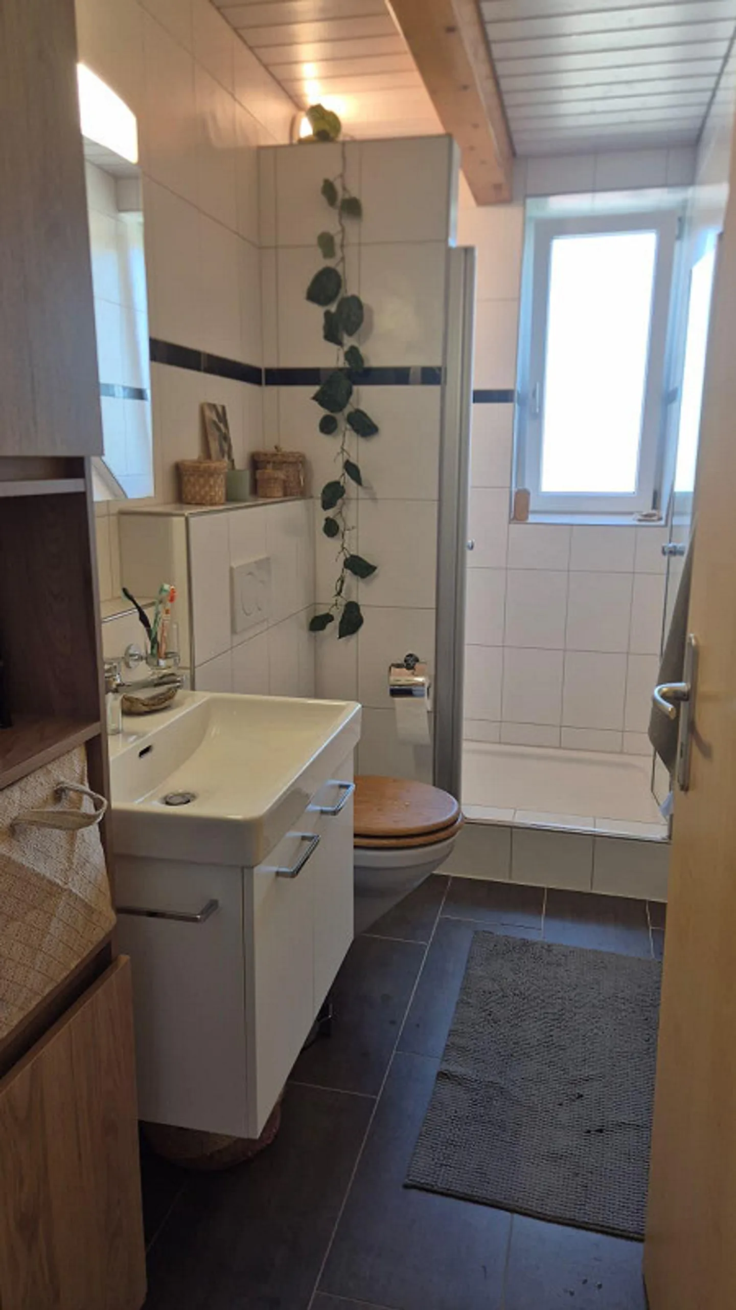 Charmante Dachgeschosswohnung mit Balkon - Foto 4 von 8