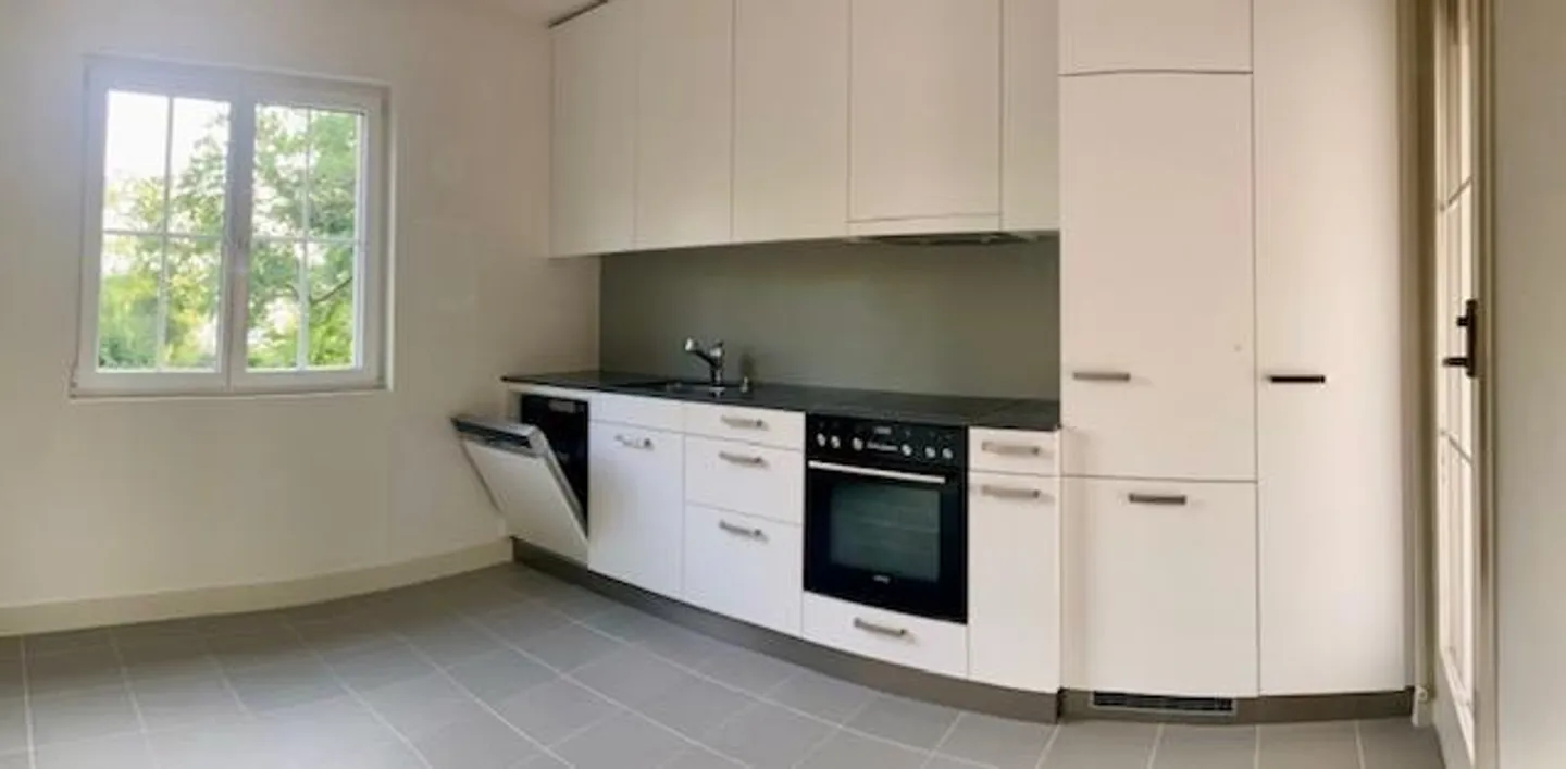 2.5 Room Apartment with 2 Balconies on 1st Floor - Photo 3 of 11