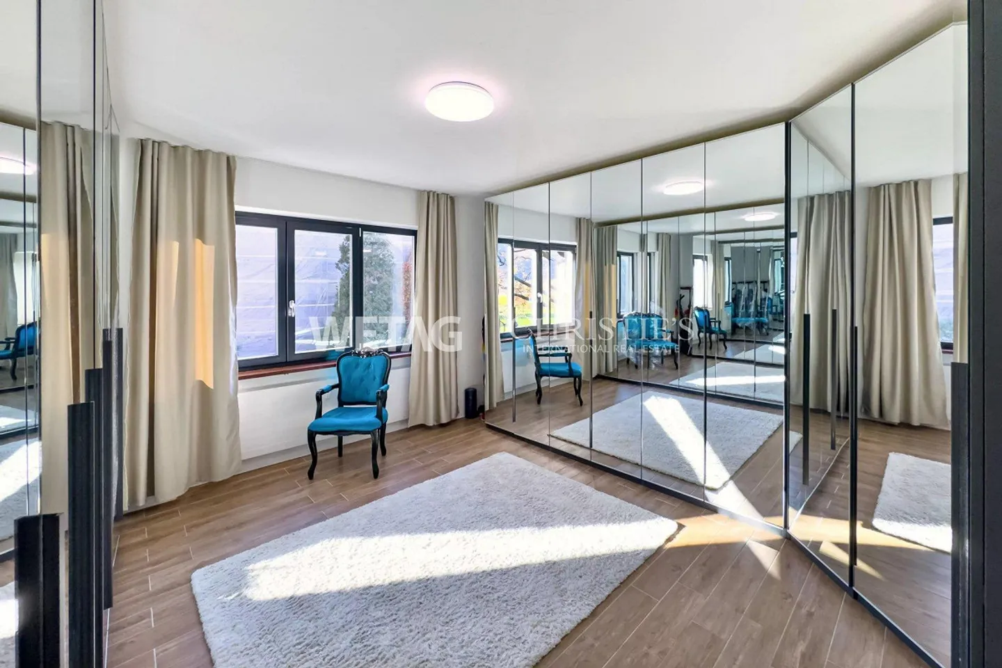 Elegantes Attikageschoss mit Terrasse - Foto 8 von 9
