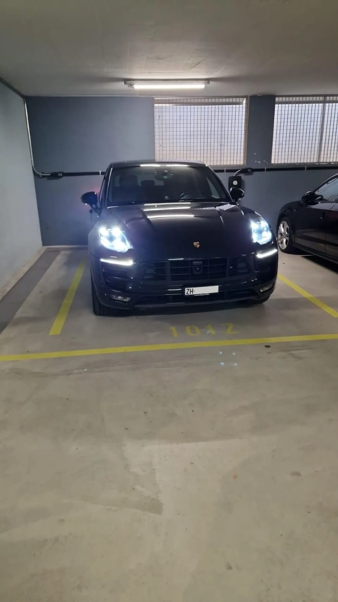 Espace de stationnement de garage rare au Zölly-Tower avec largeur supplémentaire dans le coin - Photo 5 sur 5