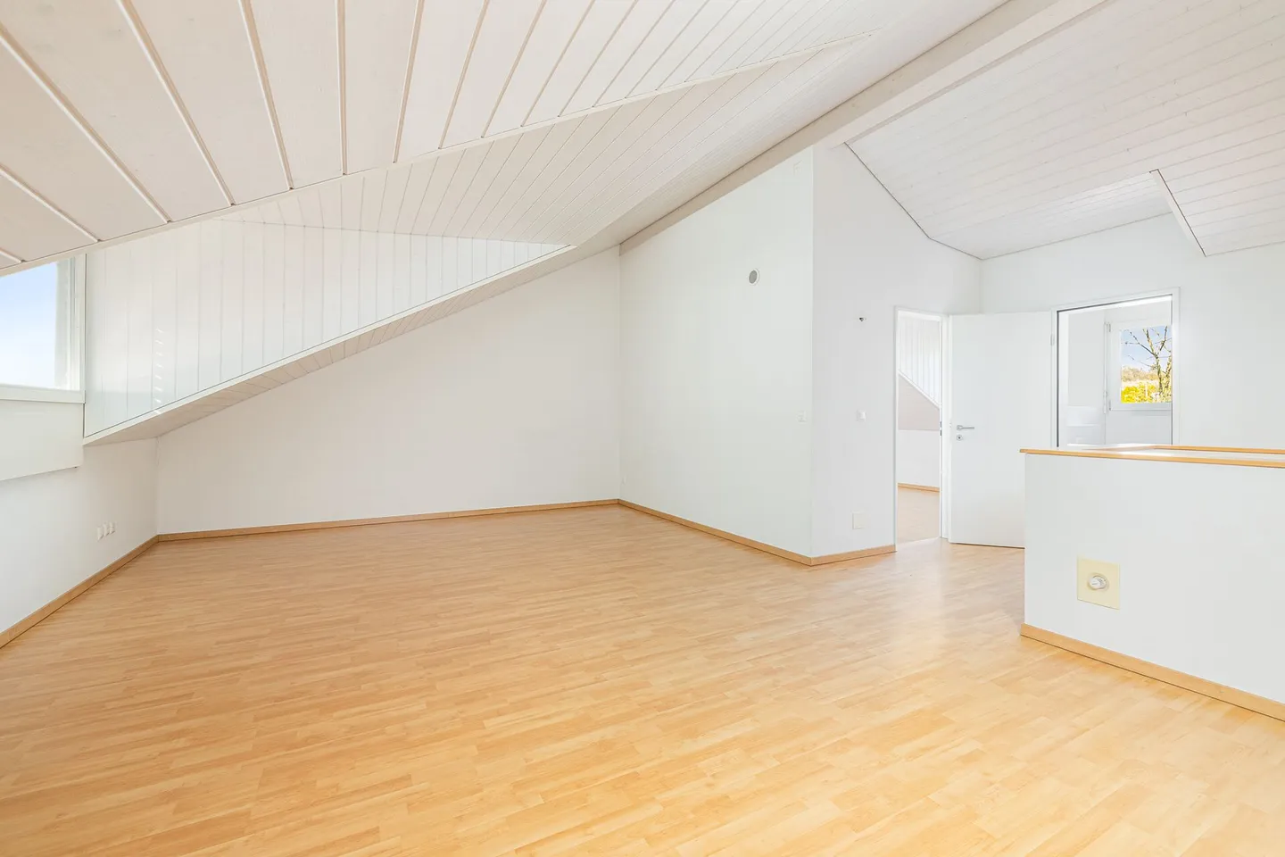 Large 6.5-room terraced house - Photo 11 of 13