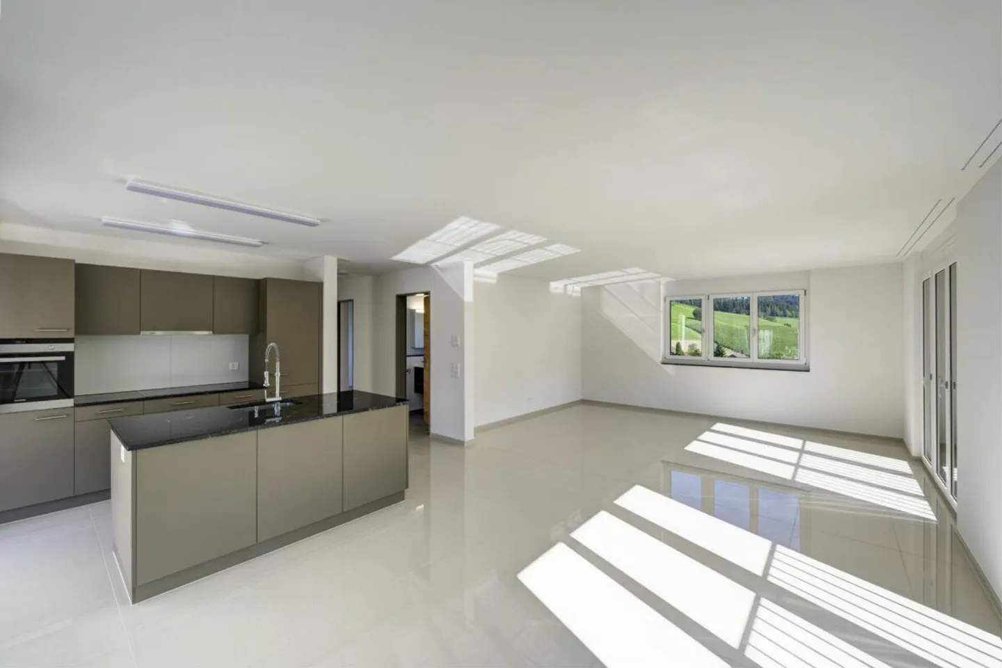 Familienfreundliche 4.5-Zimmerwohnung mit Gartensitzplatz - Photo 1 of 4