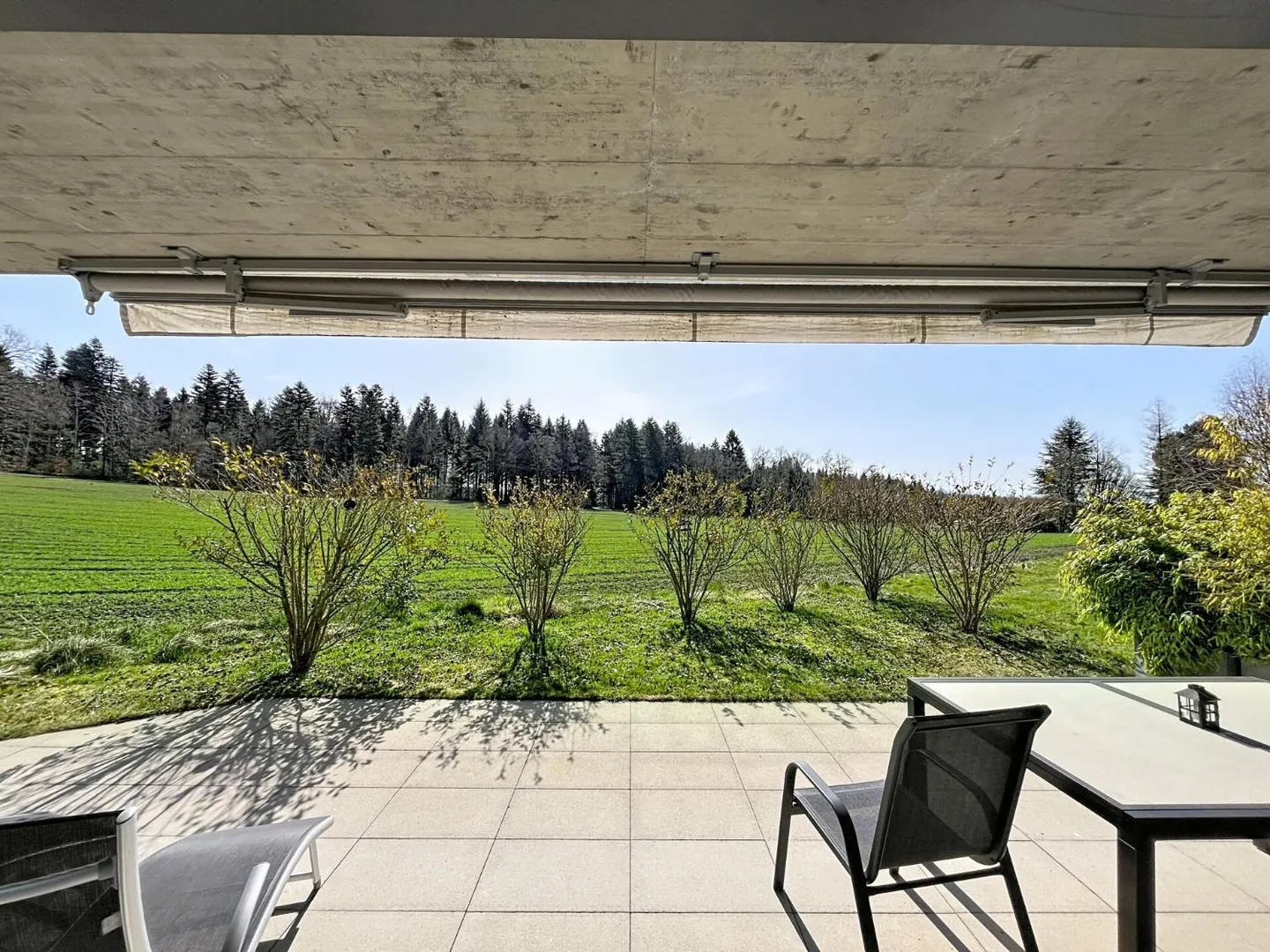 LAUSANNE - Montblesson: Superbe appartement de 5.5 pièces au rez-de-chaussée, calme, MINERGIE. Une exclusivité d'Immo-Consulting SA. - Photo 5 sur 12
