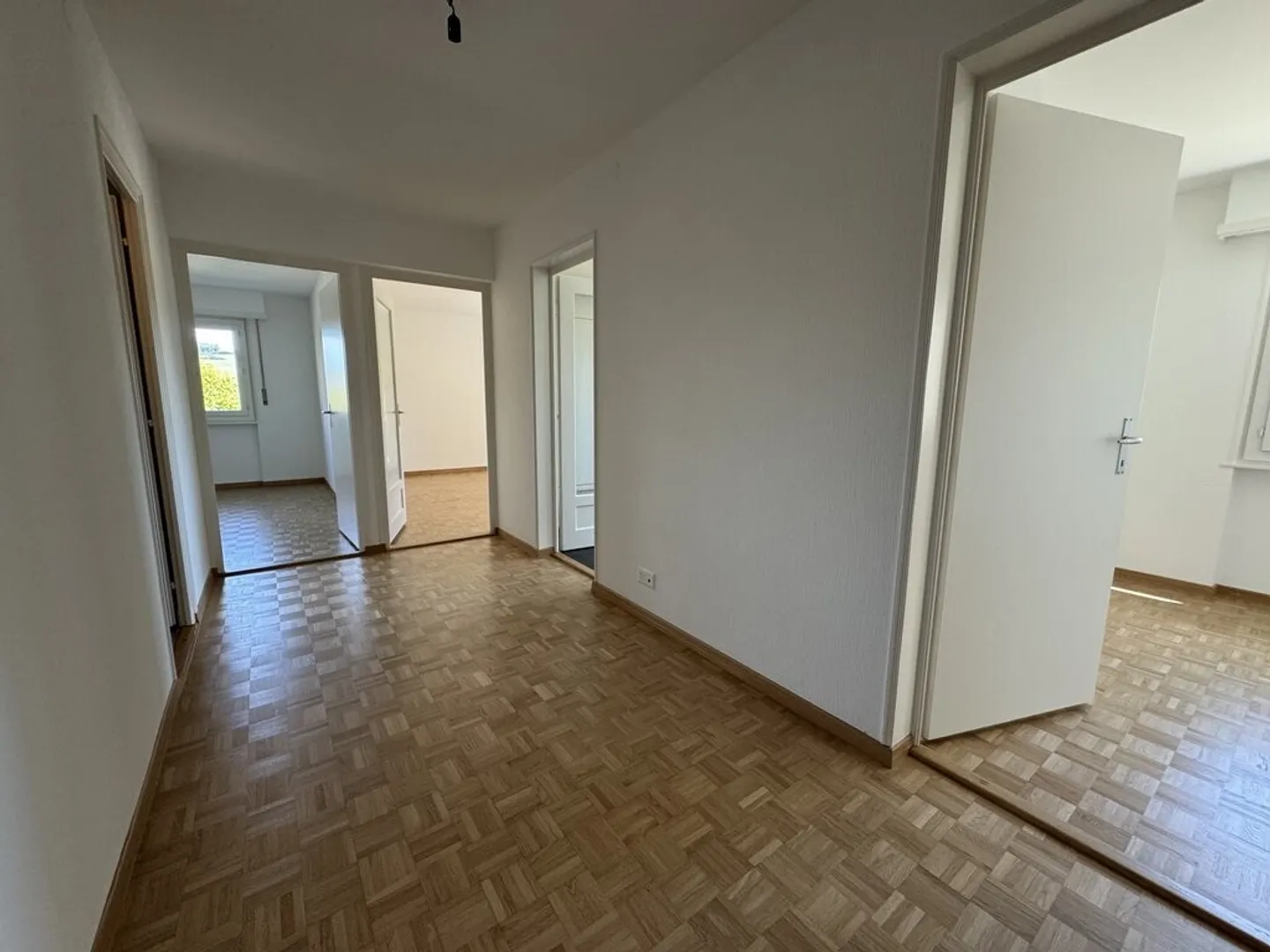 Appartement lumineux avec balcon - Photo 6 sur 8
