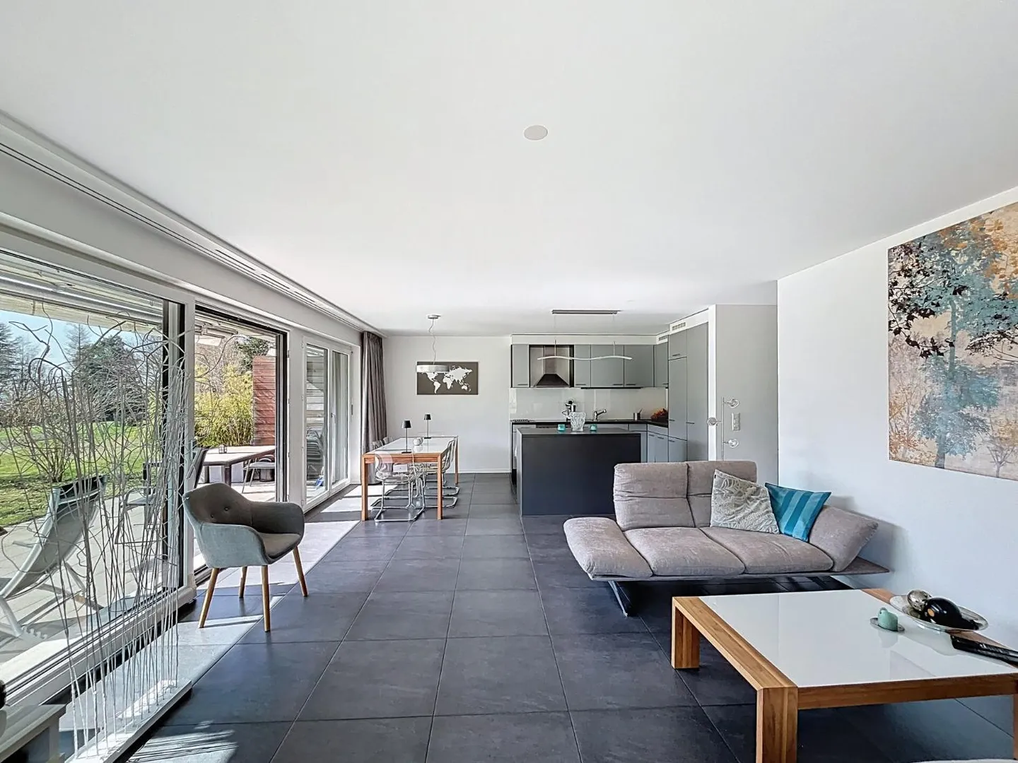 LAUSANNE - Montblesson: Superbe appartement de 5.5 pièces au rez-de-chaussée, calme, MINERGIE. Une exclusivité d'Immo-Consulting SA. - Photo 1 sur 12