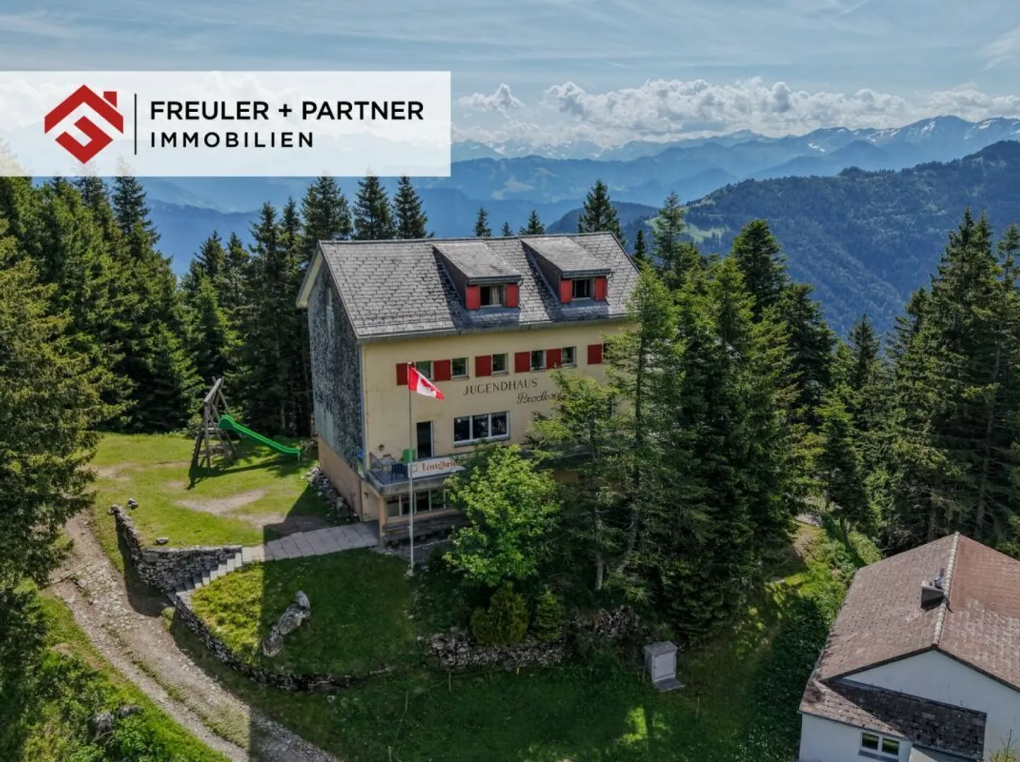 Rare opportunity in the Pizol area - established group and holiday house - Photo 1 of 20