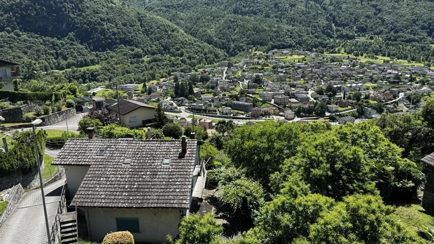 ROVEREDO - MAGNIFICO TERRENO EDIFICABILE A CARASOLE - Foto 2 di 4