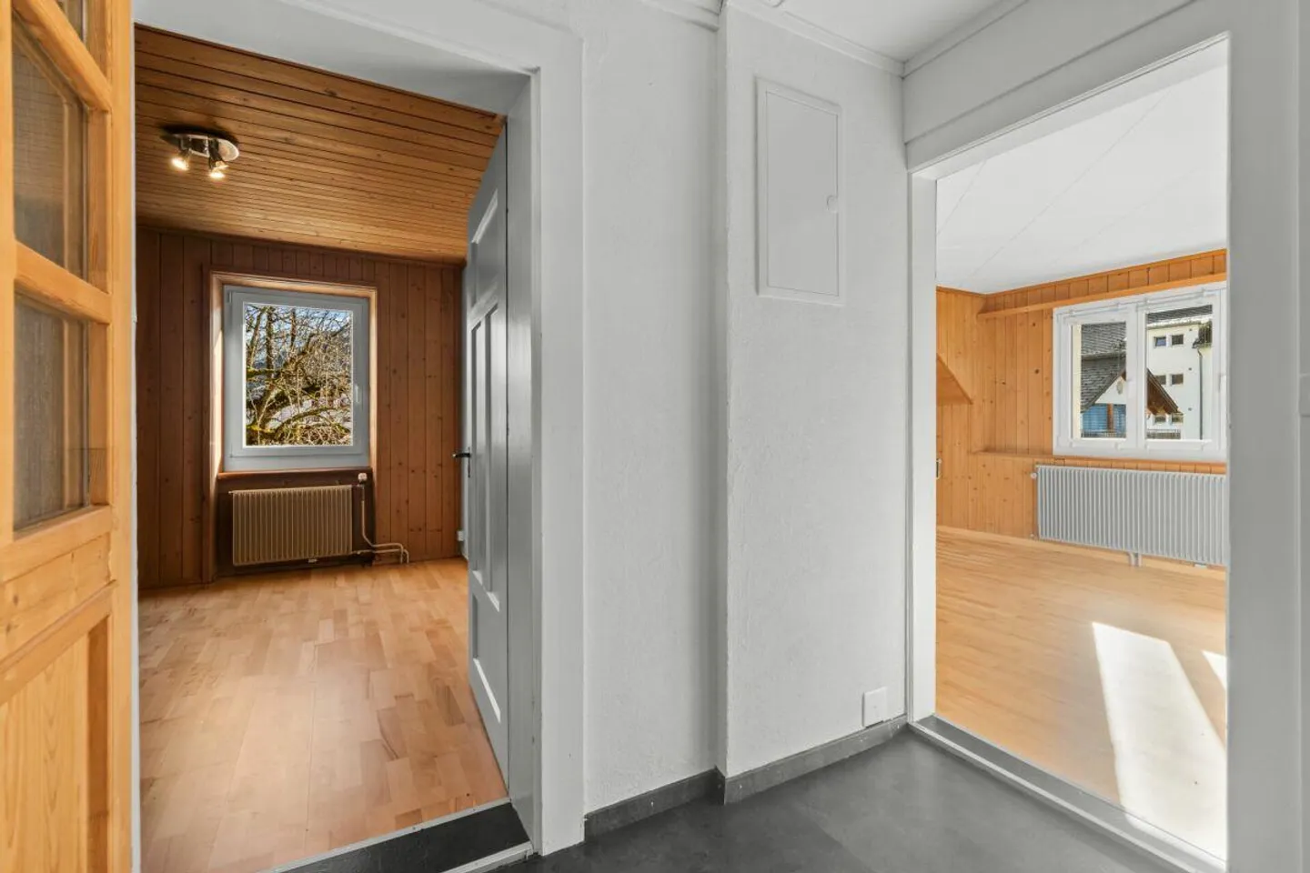 Appartement de 3 pièces dans un ancien bâtiment situé au centre - Photo 12 sur 12