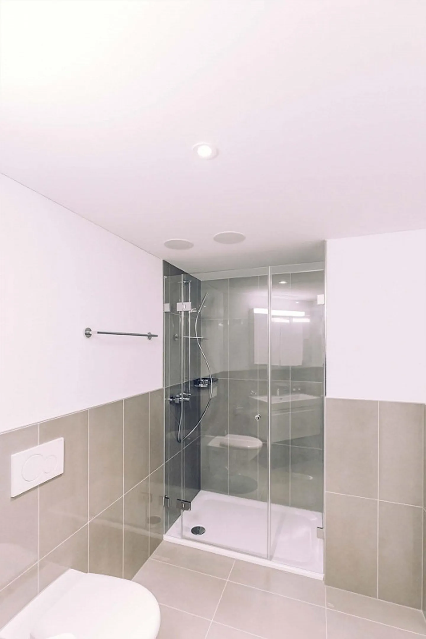 Moderne 2.5 ZW im HP mit eSmart und eAccess - Foto 3 von 9