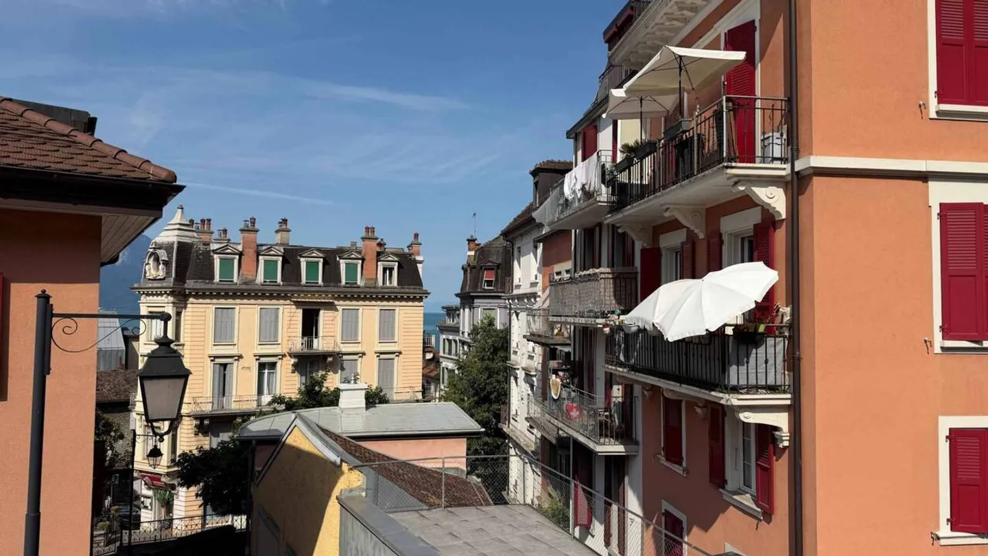 Geräumige 3,5-Zimmer-Wohnung im Herzen von Vieux-Montreux - Foto 2 von 9