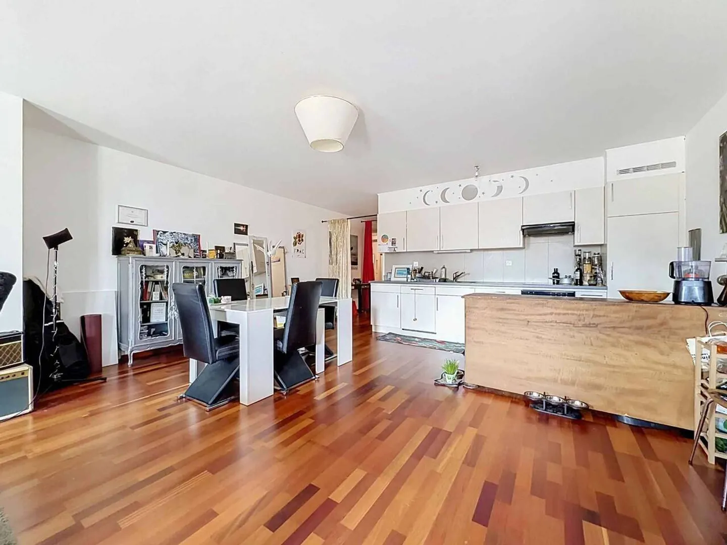 Geräumige 3,5-Zimmer-Wohnung im Herzen von Vieux-Montreux - Foto 3 von 9