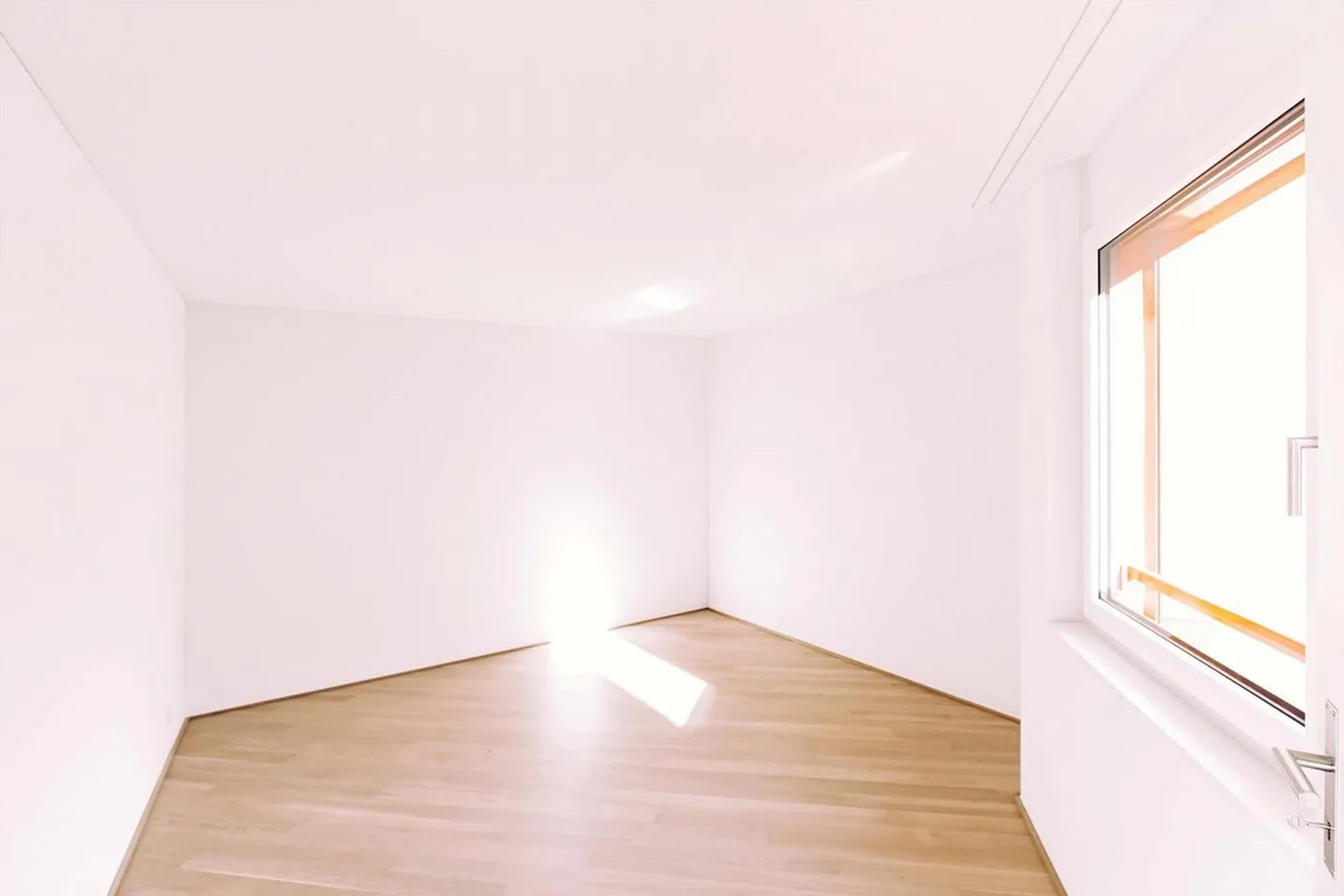 Moderne 2.5 ZW im HP mit eSmart und eAccess - Foto 7 von 9