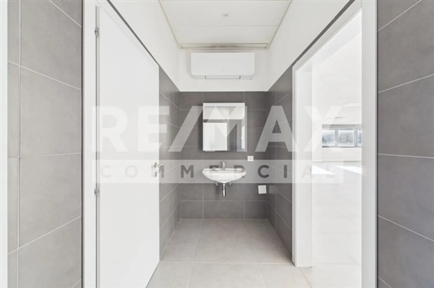 Espace de Bureau Moderne - Photo 6 sur 13