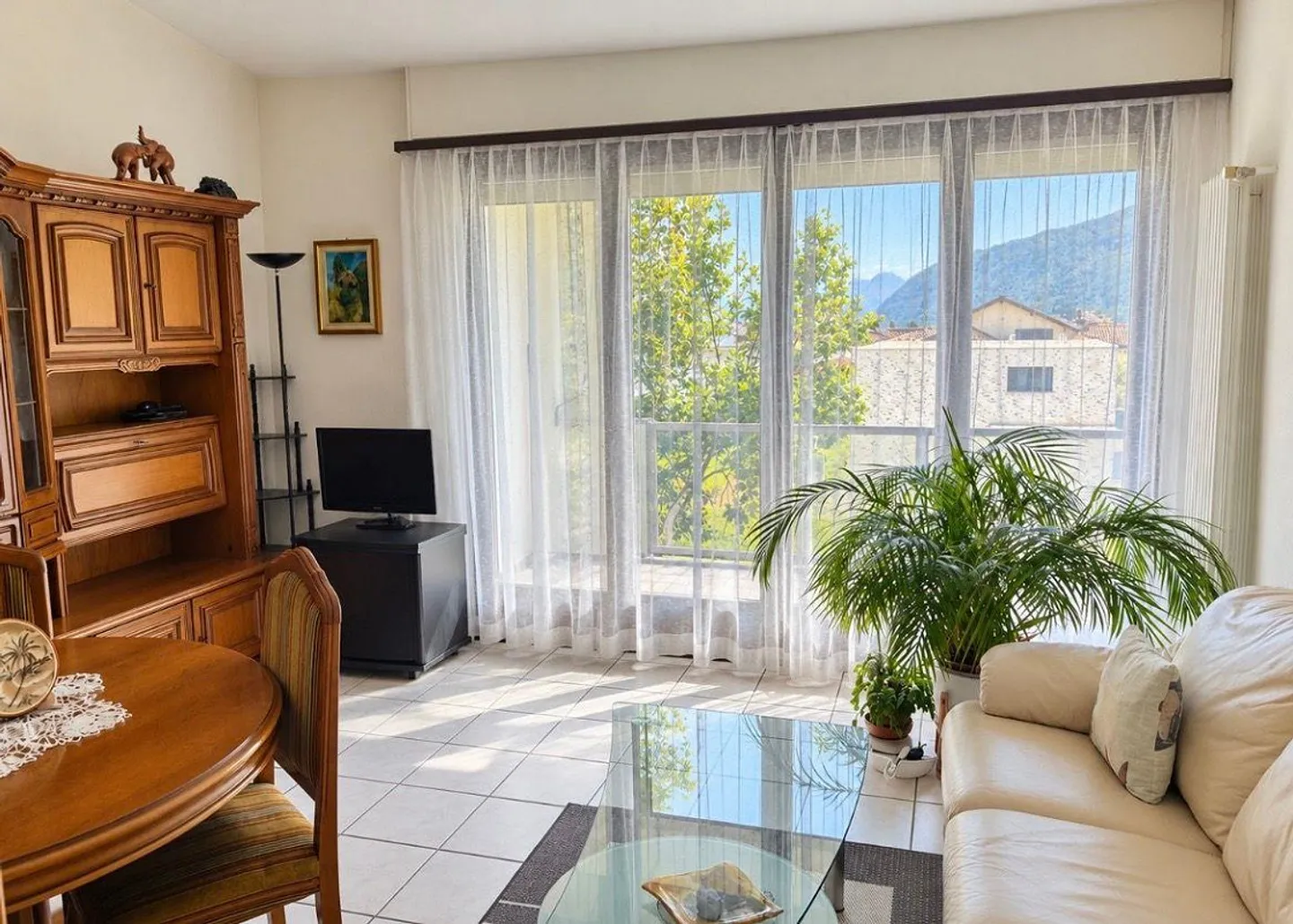 Appartement avec terrasse panoramique et vue dégagée - Photo 3 sur 14