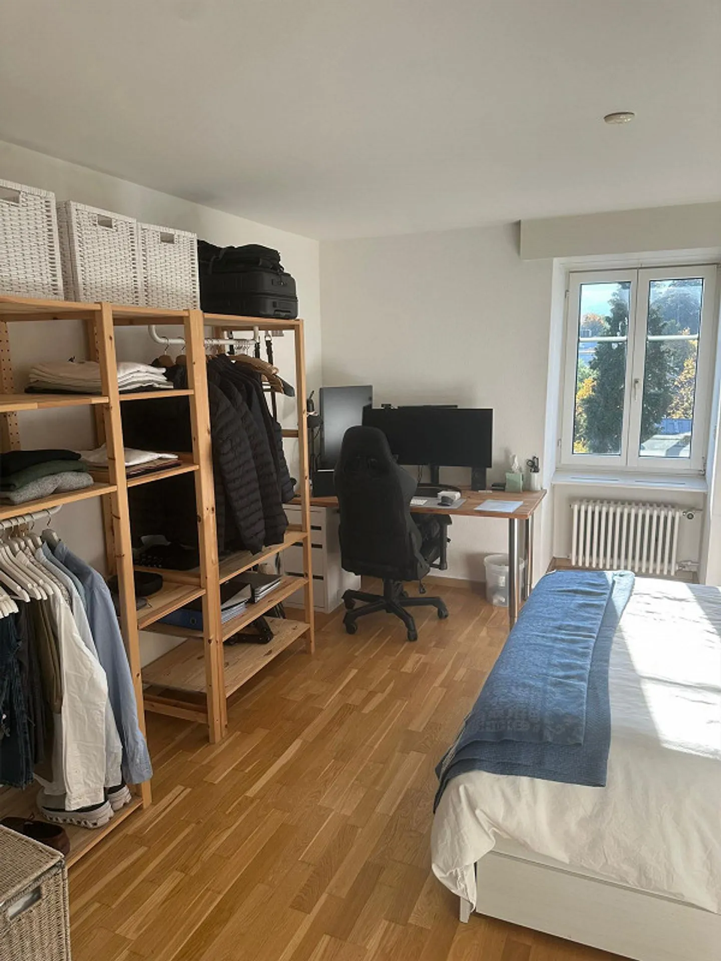 Chambre dans un appartement partagé - Photo 2 sur 14