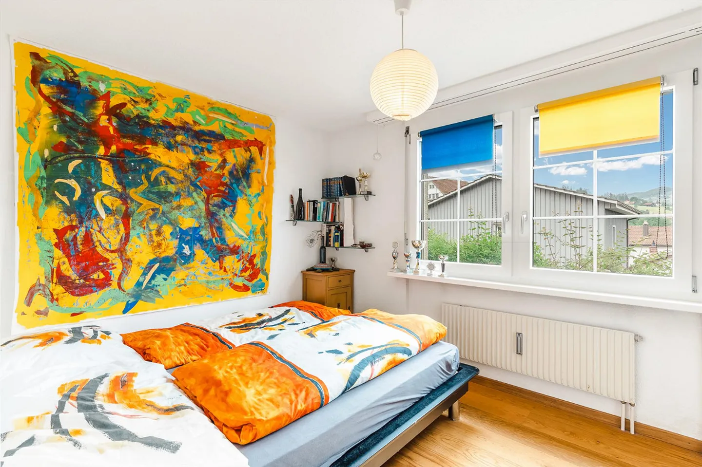 Charming and Versatile Apartment - Photo 5 of 9