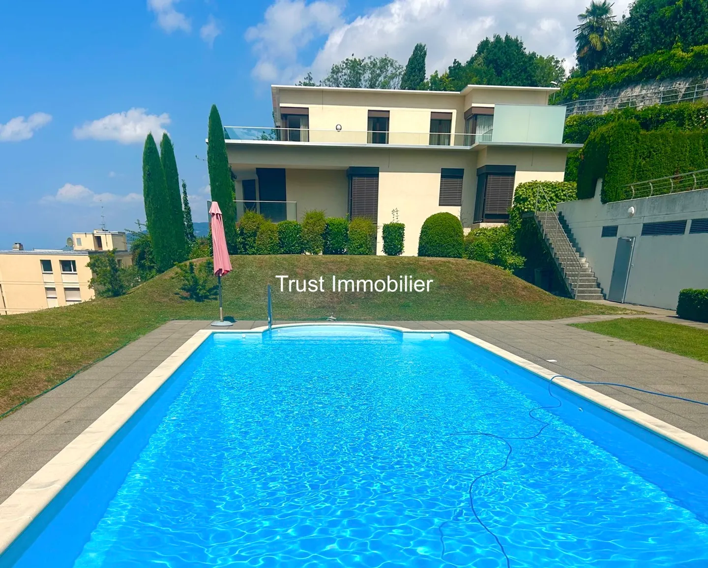 5028 Spazioso Attico a Montreux: Vista panoramica e ampia terrazza - Foto 11 di 13