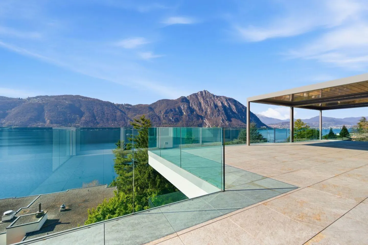 Ceresio Residence 52: penthouse with large panoramic terrace - Photo 2 of 14